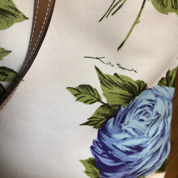 ❌SOLD❌Kate Spade Floral Tote - Picture 9 of 15